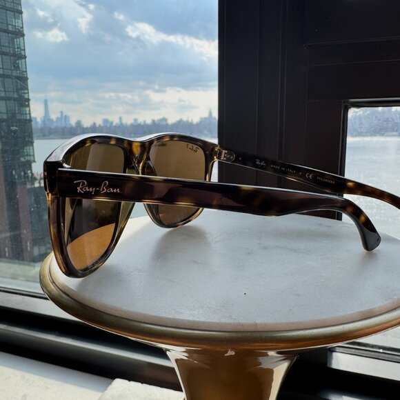 Ray Ban | Polarized Boyfriend Glasses in Tortoise Shell - Picture 4 of 5